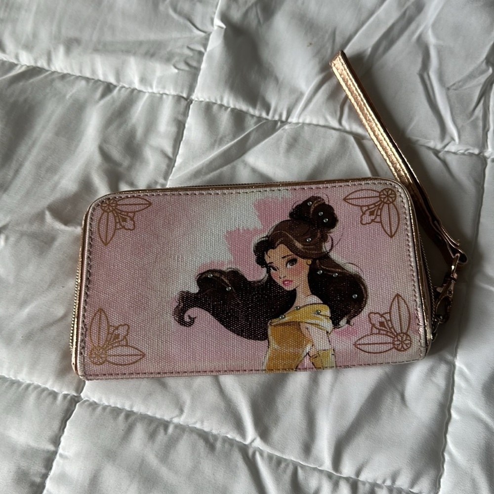 DISNEY ART OF BELLE - Picture 10 of 13
